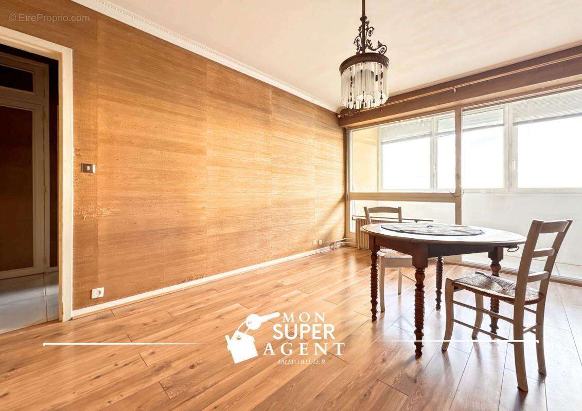 Appartement à MELUN