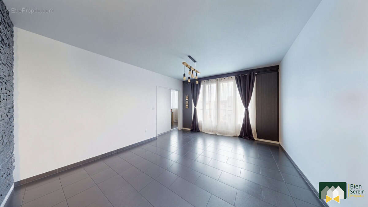 Appartement à LUCE