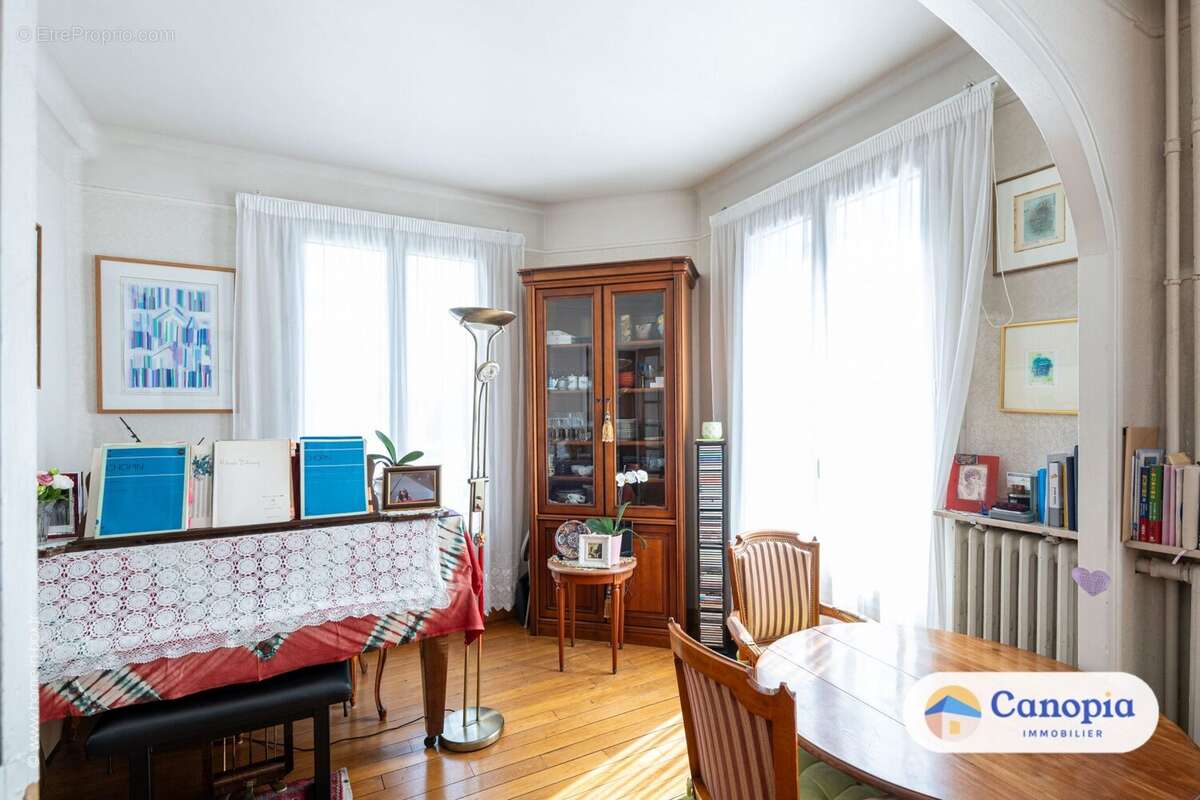 Maison 91 m² à Arcueil  - photo 7
