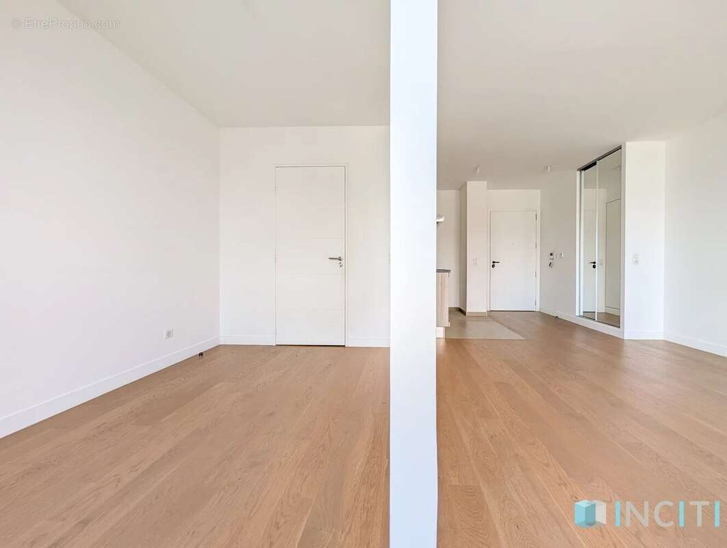 Appartement à ISSY-LES-MOULINEAUX