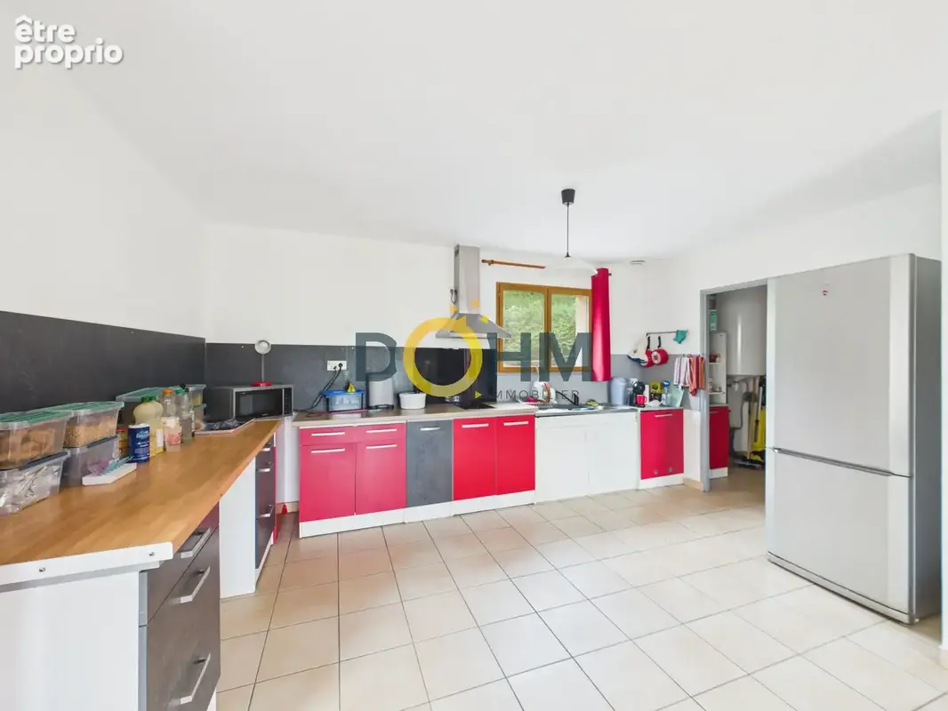 Maison de plain-pied  avec terrain attenant . - photo 3