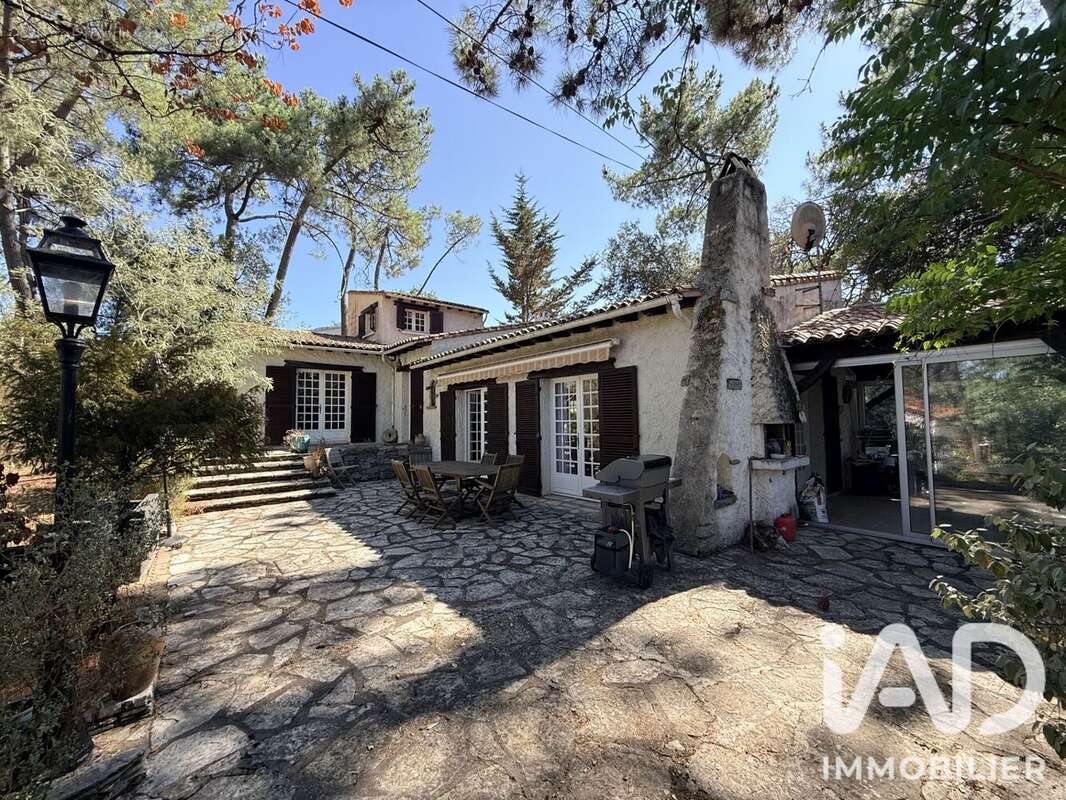 Maison 106 m² à La Tremblade  - photo 8