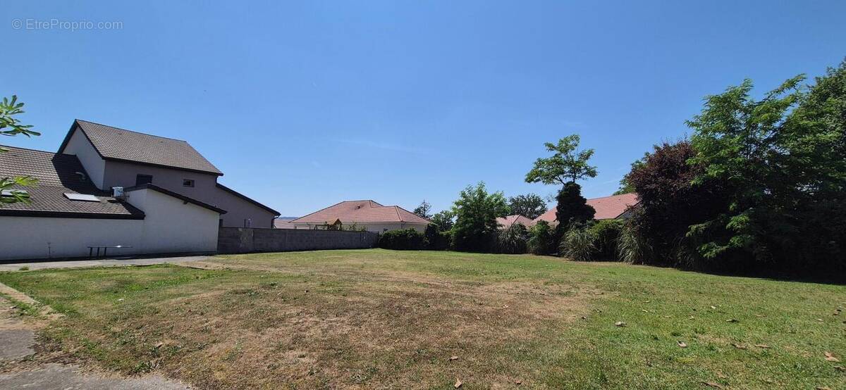 Terrain à SOLEYMIEU