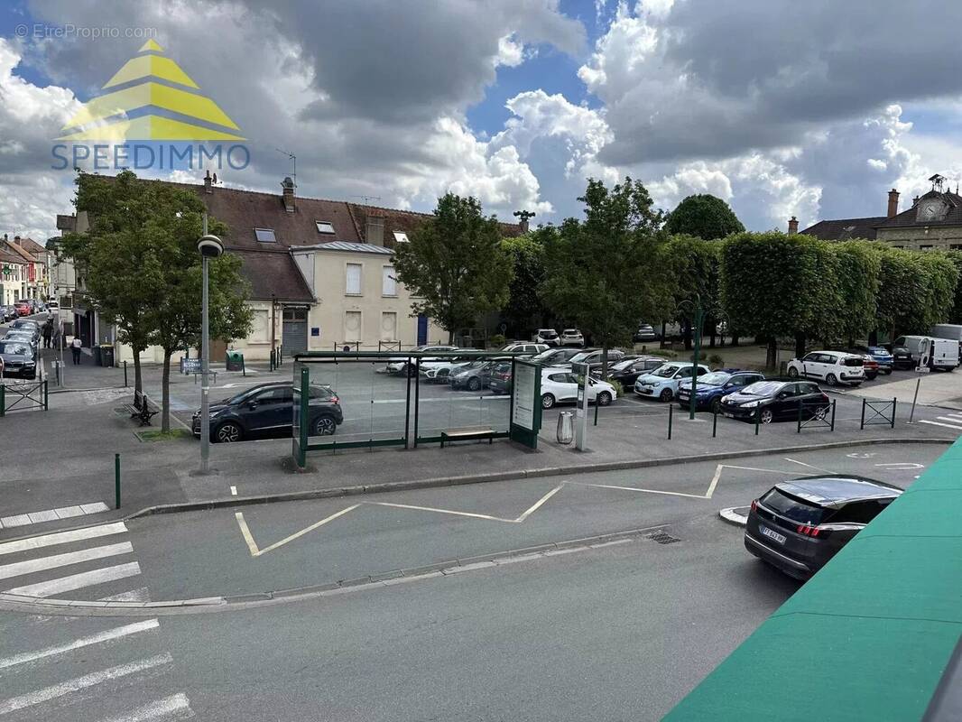 Appartement à MANDRES-LES-ROSES