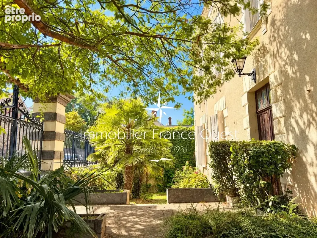 Photo Maison à Cande au prix de 378 000€
