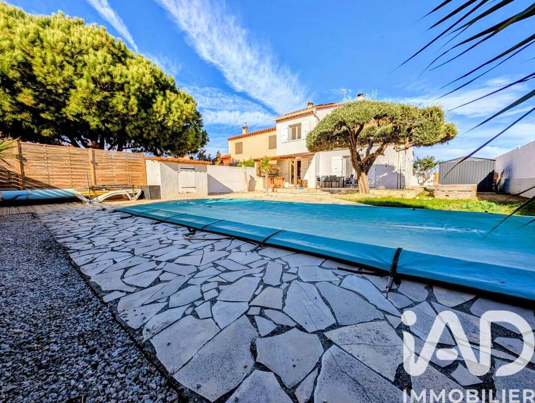 Photo 1 - Maison à SAINT-LAURENT-DE-LA-SALANQUE