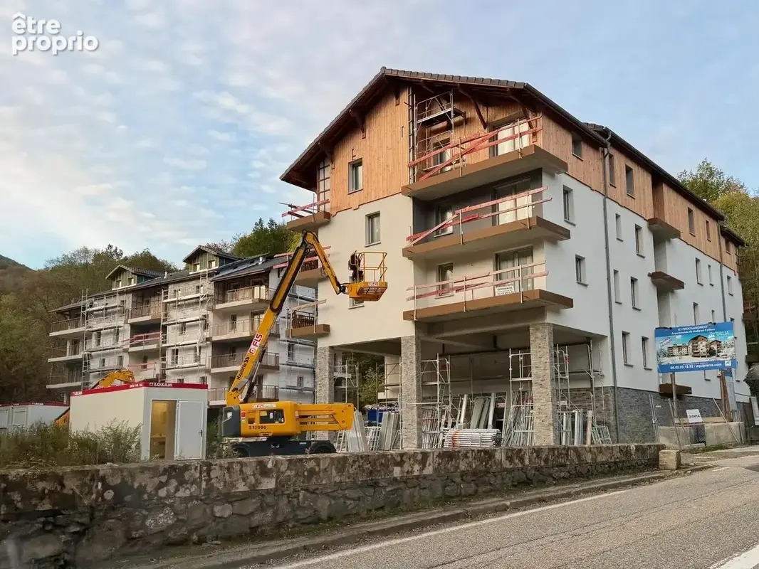   - Appartement à AX-LES-THERMES