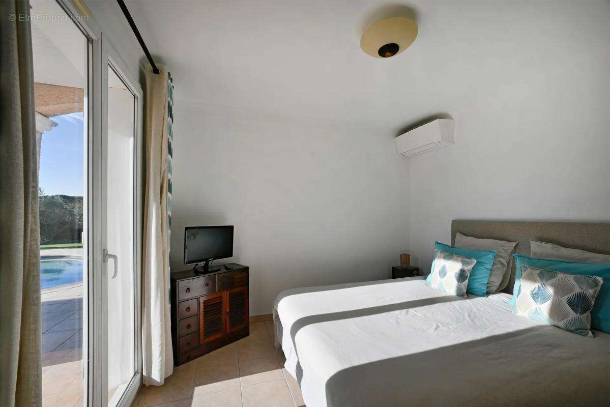 Maison à SAINT-GILLES