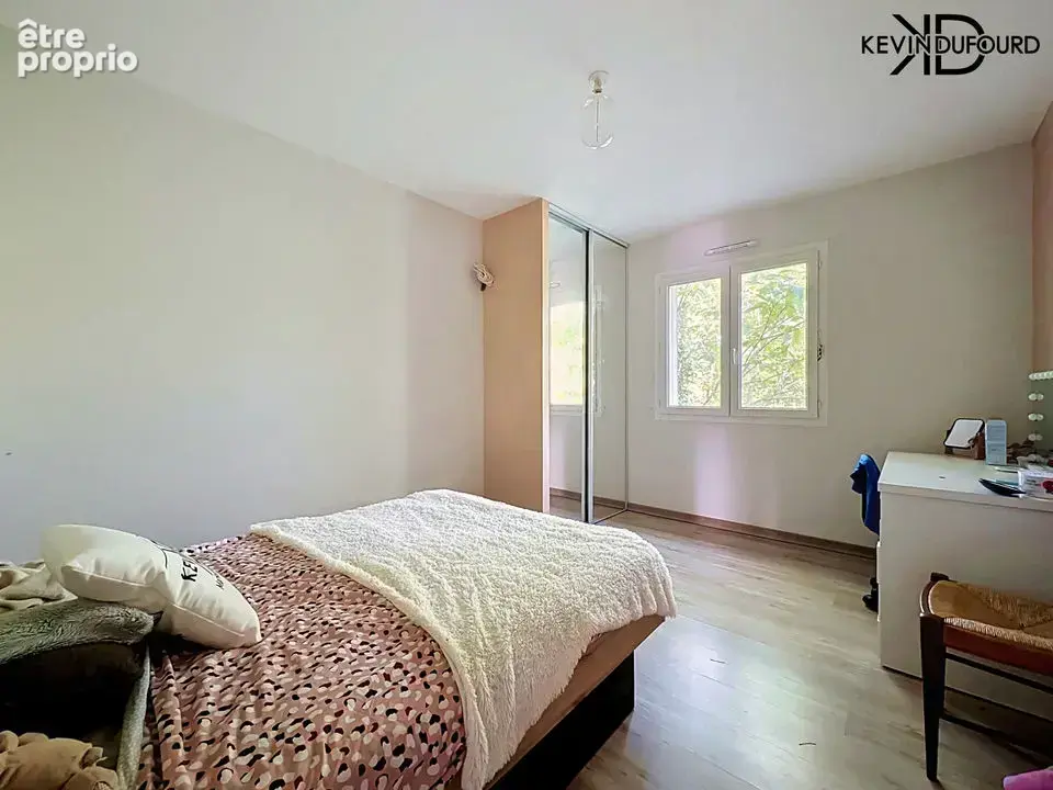 Maison 7 pièces 135 m² à vendre à Joyeuse (07260) - photo 9