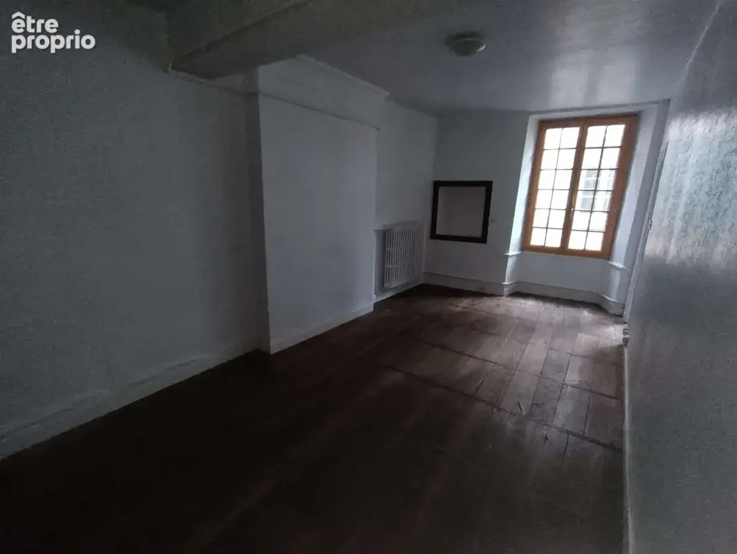 Appartement 330 m² à Tulle  - photo 1461