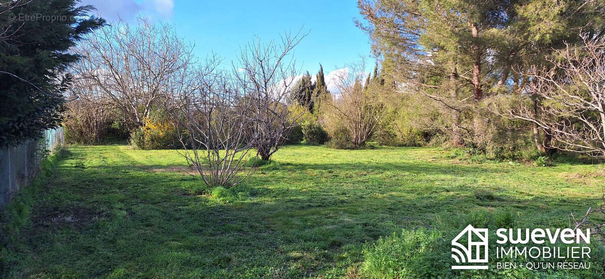 Terrain à LE FAUGA