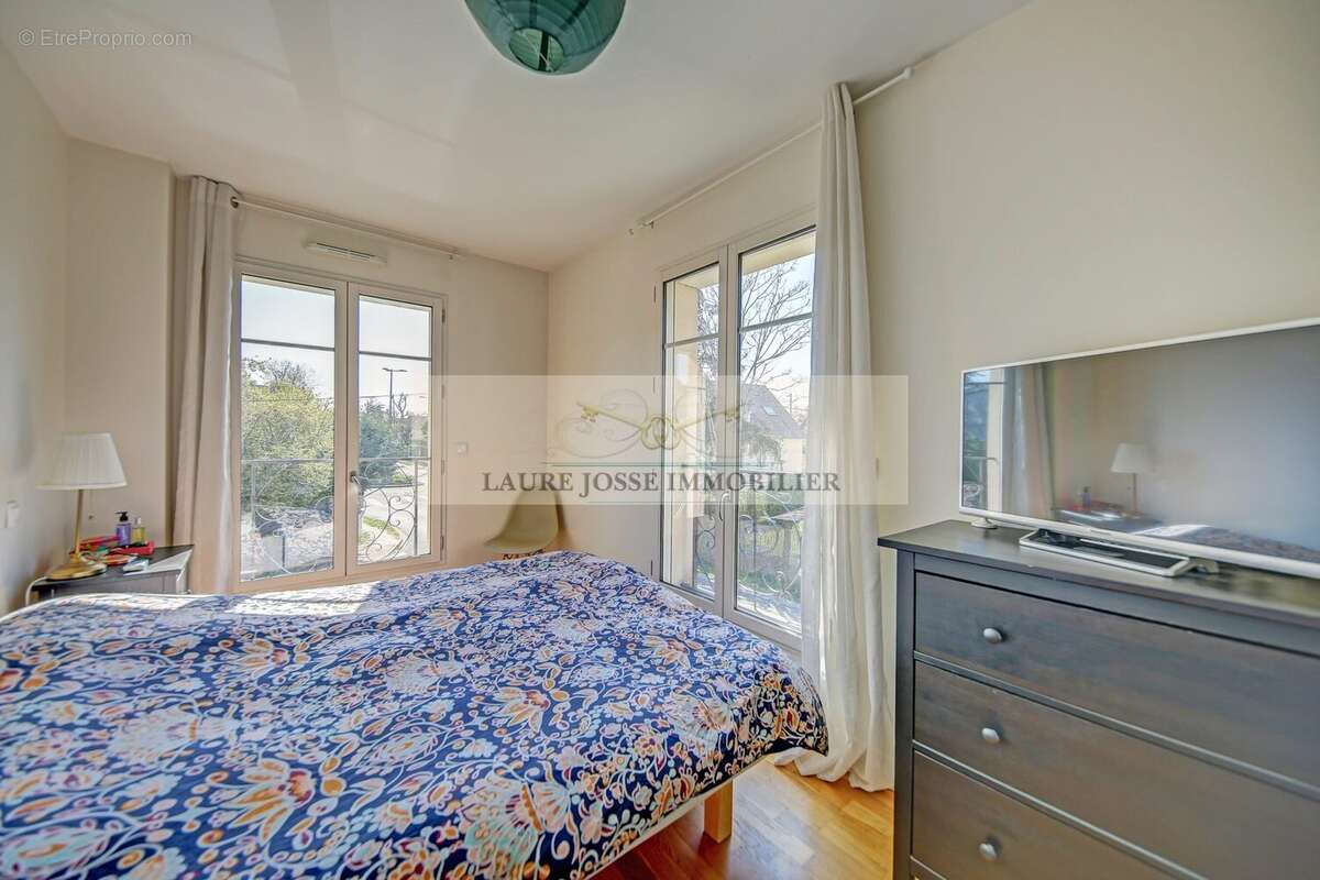 Maison à LE VESINET