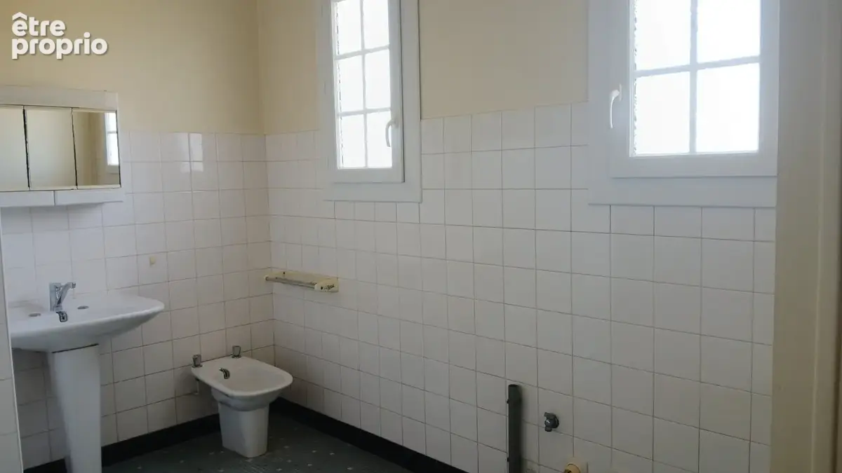 Maison 5 pièces 135 m² à vendre à Villebois-Lavalette (16320) - photo 77