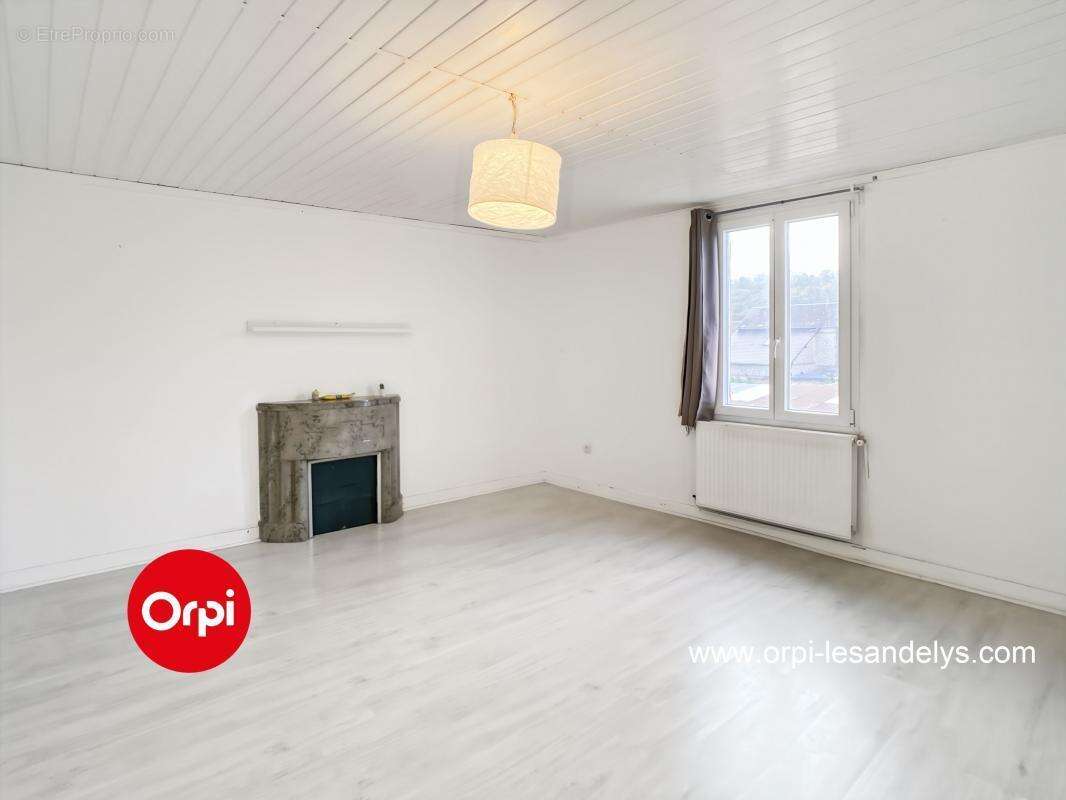 Maison à FLEURY-SUR-ANDELLE