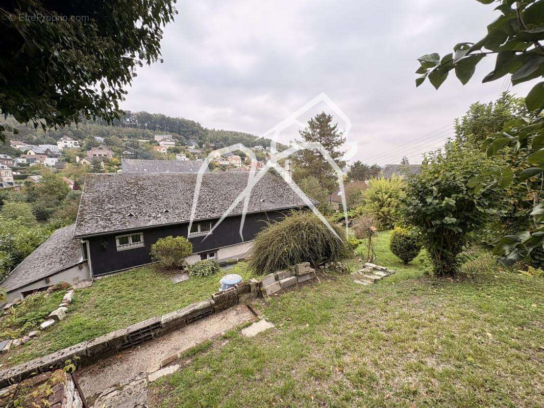 Maison à MONT-SAINT-AIGNAN