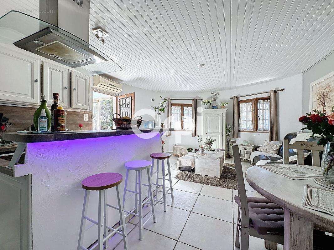 Appartement à LA COLLE-SUR-LOUP