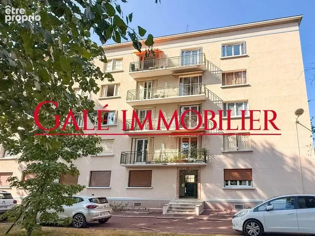 Appartement à BOURG-LA-REINE