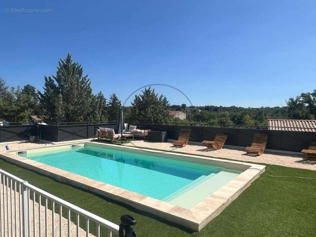 Maison neuve de plain-pied avec piscine ! un cadre de vie privilégié ! - photo 7
