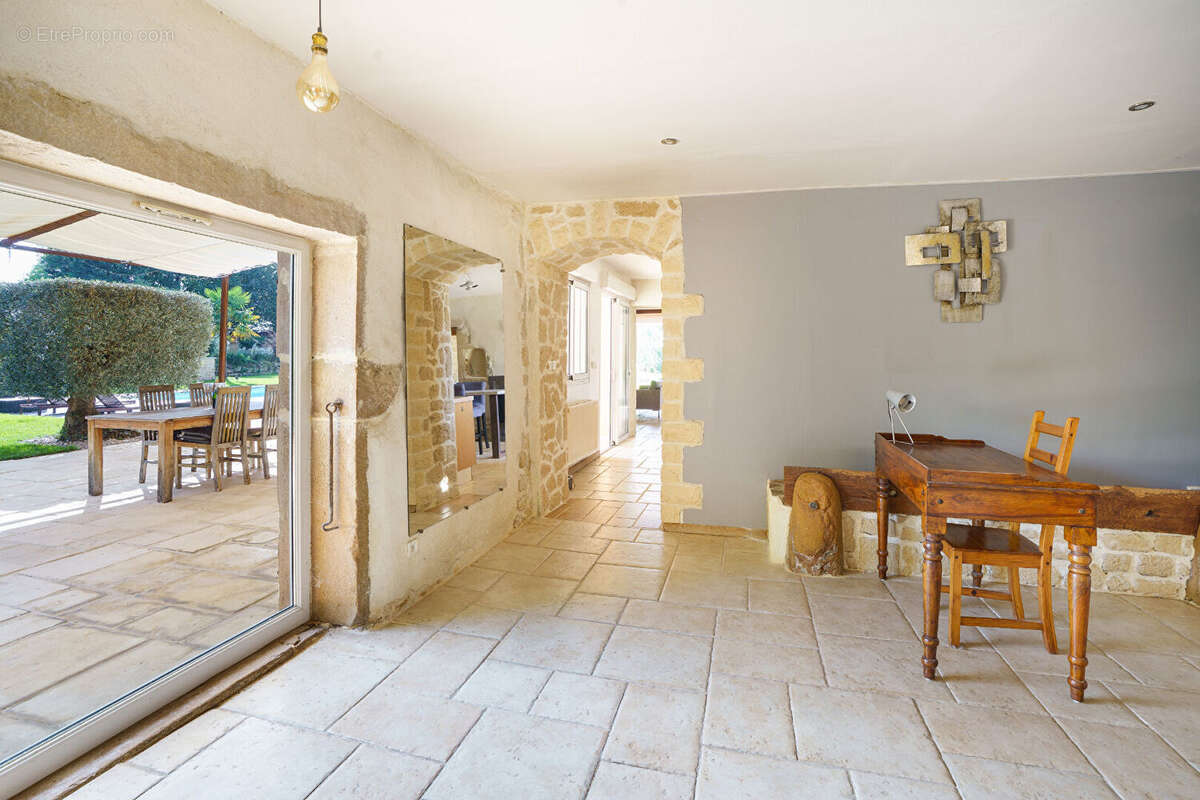 Maison St Didier Sur Chalaronne 7 pièces 260 m2 - photo 6