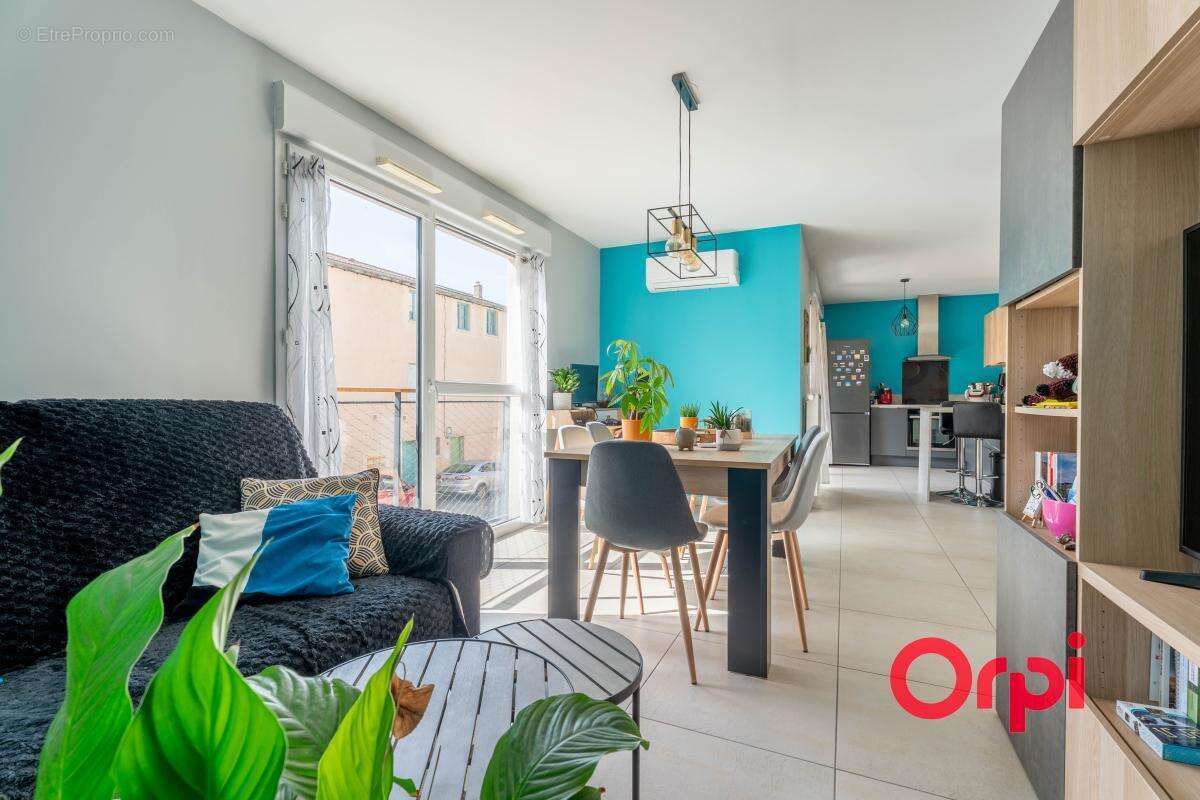Appartement à L'ARBRESLE