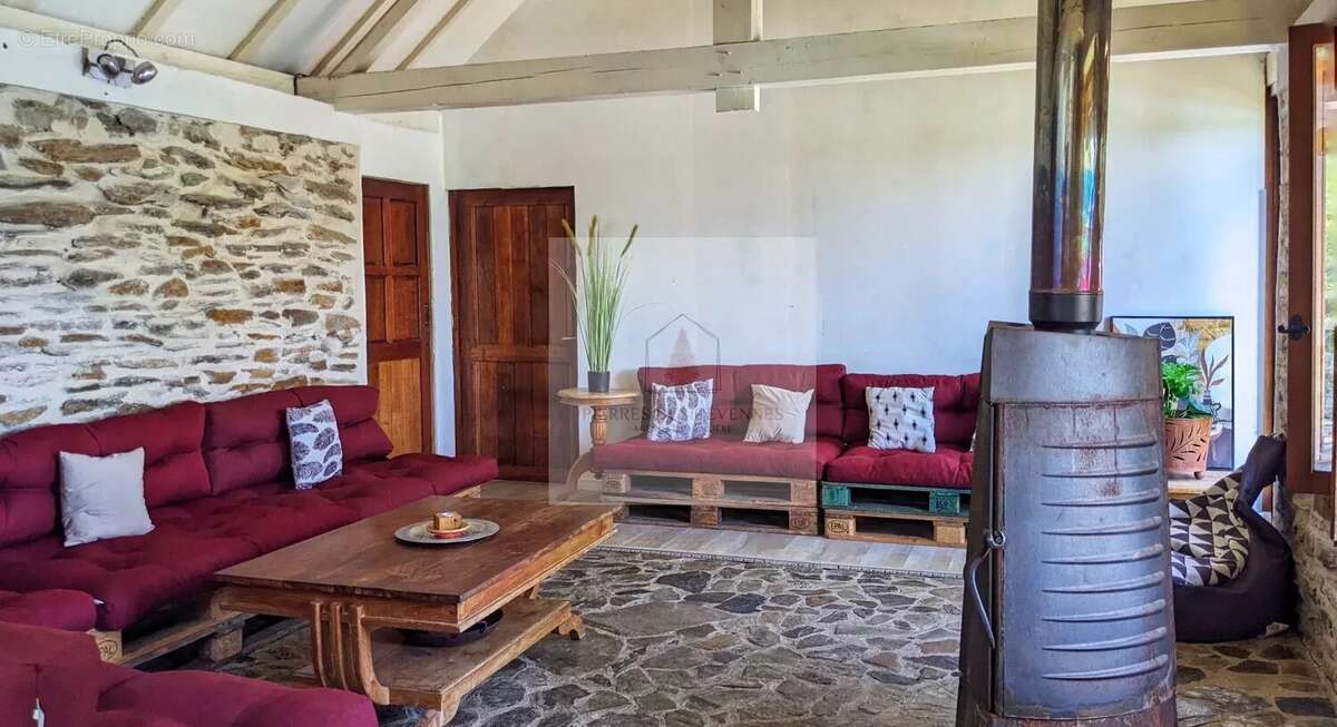 Maison à SAINT-ANDRE-DE-LANCIZE