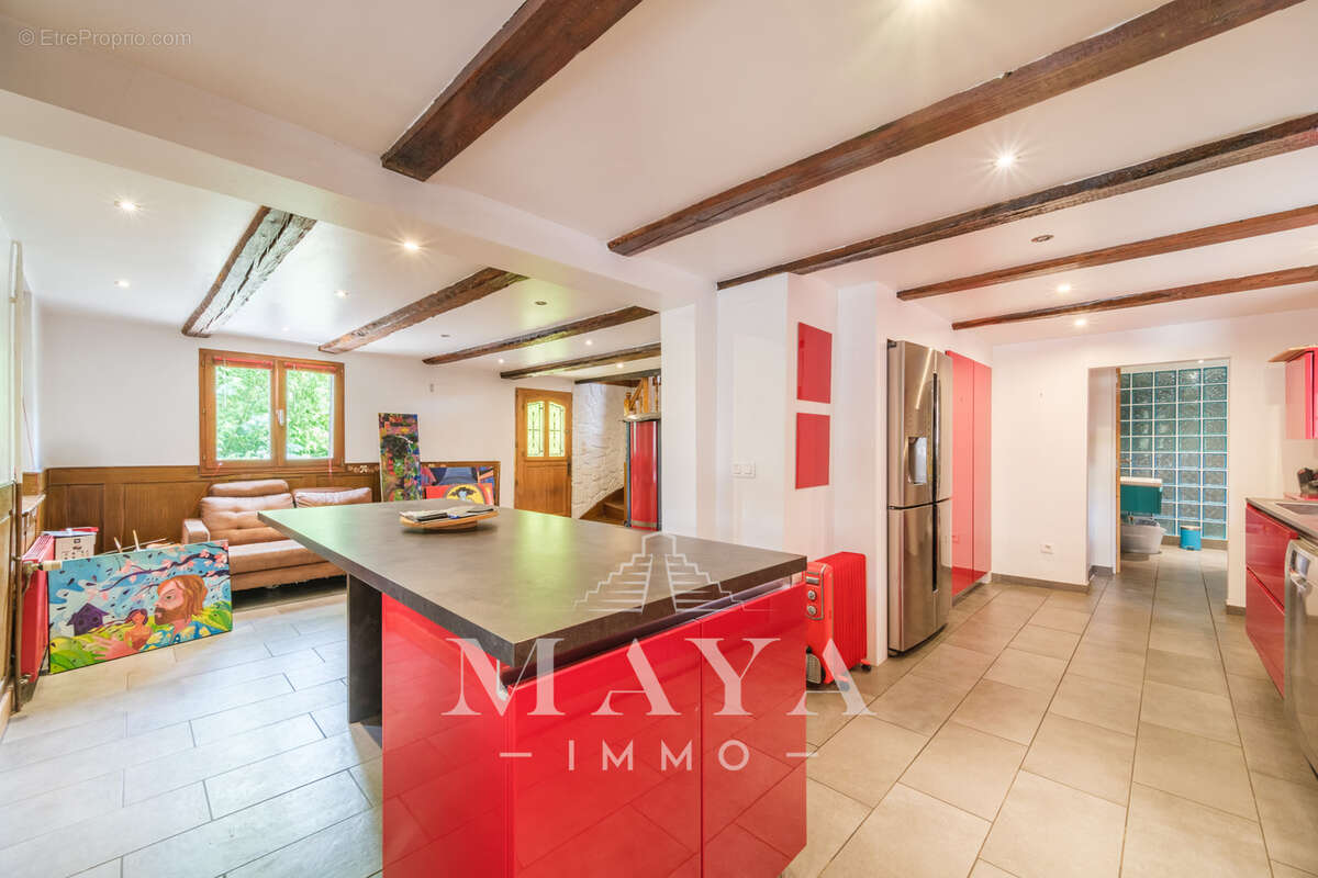 Magnifique maison avec grange aménagée de 174m2 sur 7.88ares avec piscine - photo 15