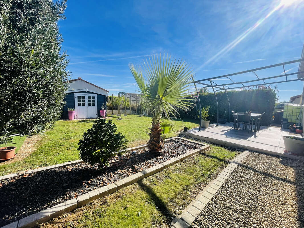 Maison à NEUVILLE-DE-POITOU