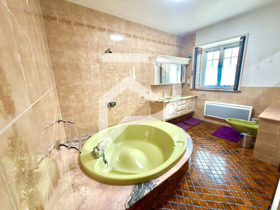 Maison à PERRANCEY-LES-VIEUX-MOULINS