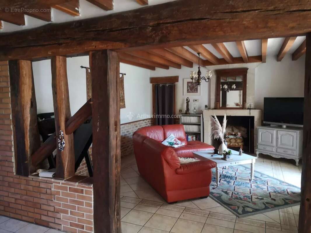 Maison à LA CHARTRE-SUR-LE-LOIR