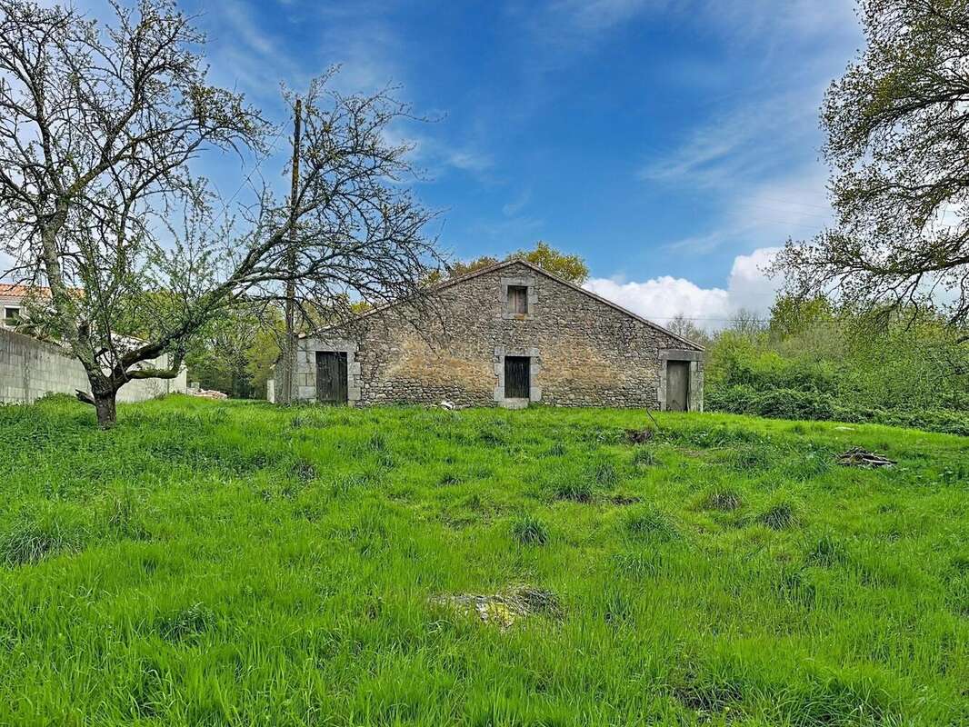 Photo 2 - Maison à AVRILLE