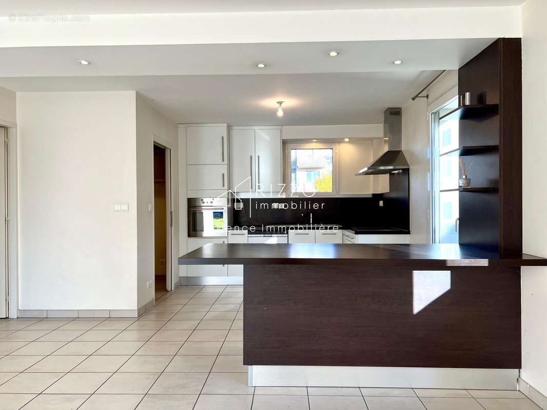 Maison à CRAN-GEVRIER