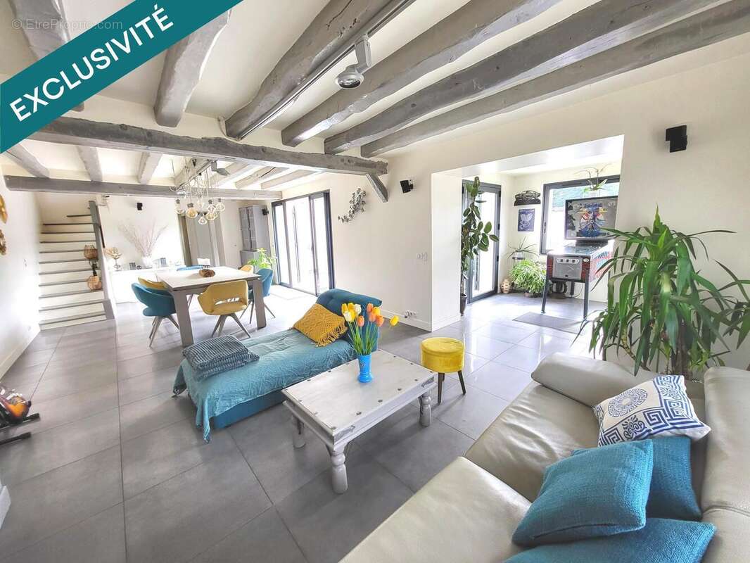 Maison 212 m² à Etrechy  - photo 6