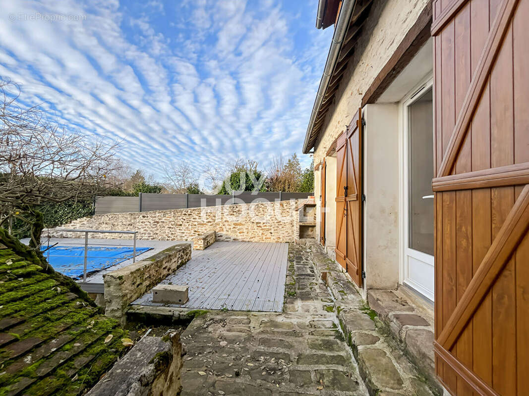 Maison à CHAUMES-EN-BRIE