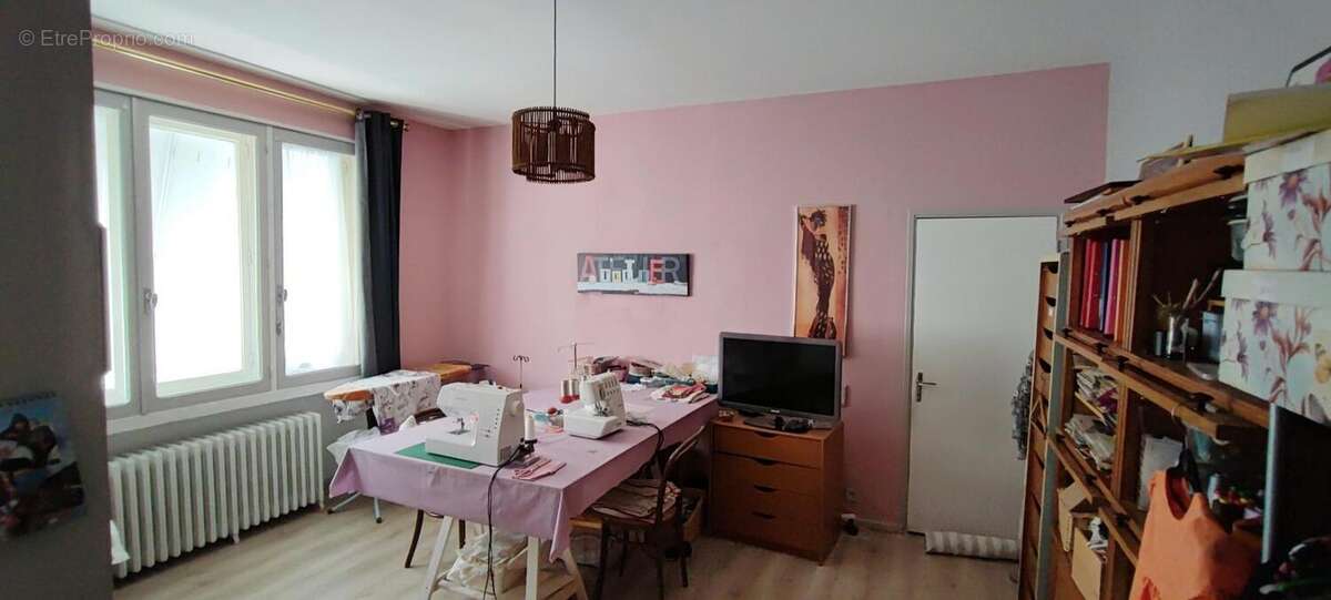 Maison à DECAZEVILLE