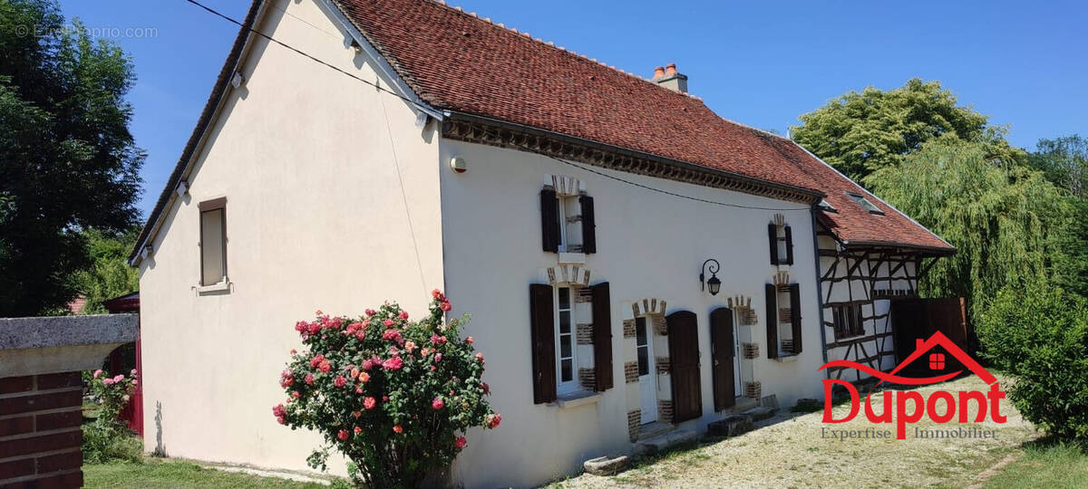 Maison à FAYS-LA-CHAPELLE