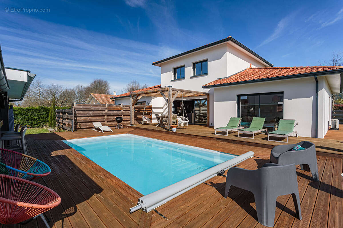 Maison à TOSSE