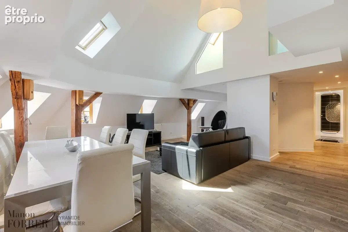 CO exclusivité  ! Superbe appartement de 133 m2 situé dans un immeuble en pierre de taille, Strasbourg - Carré - photo 2