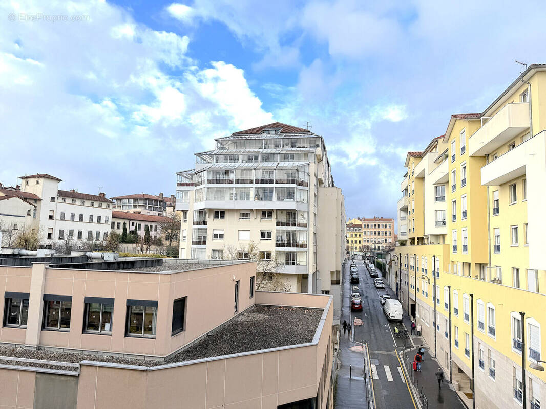 Photo 1 - Appartement à LYON-1E