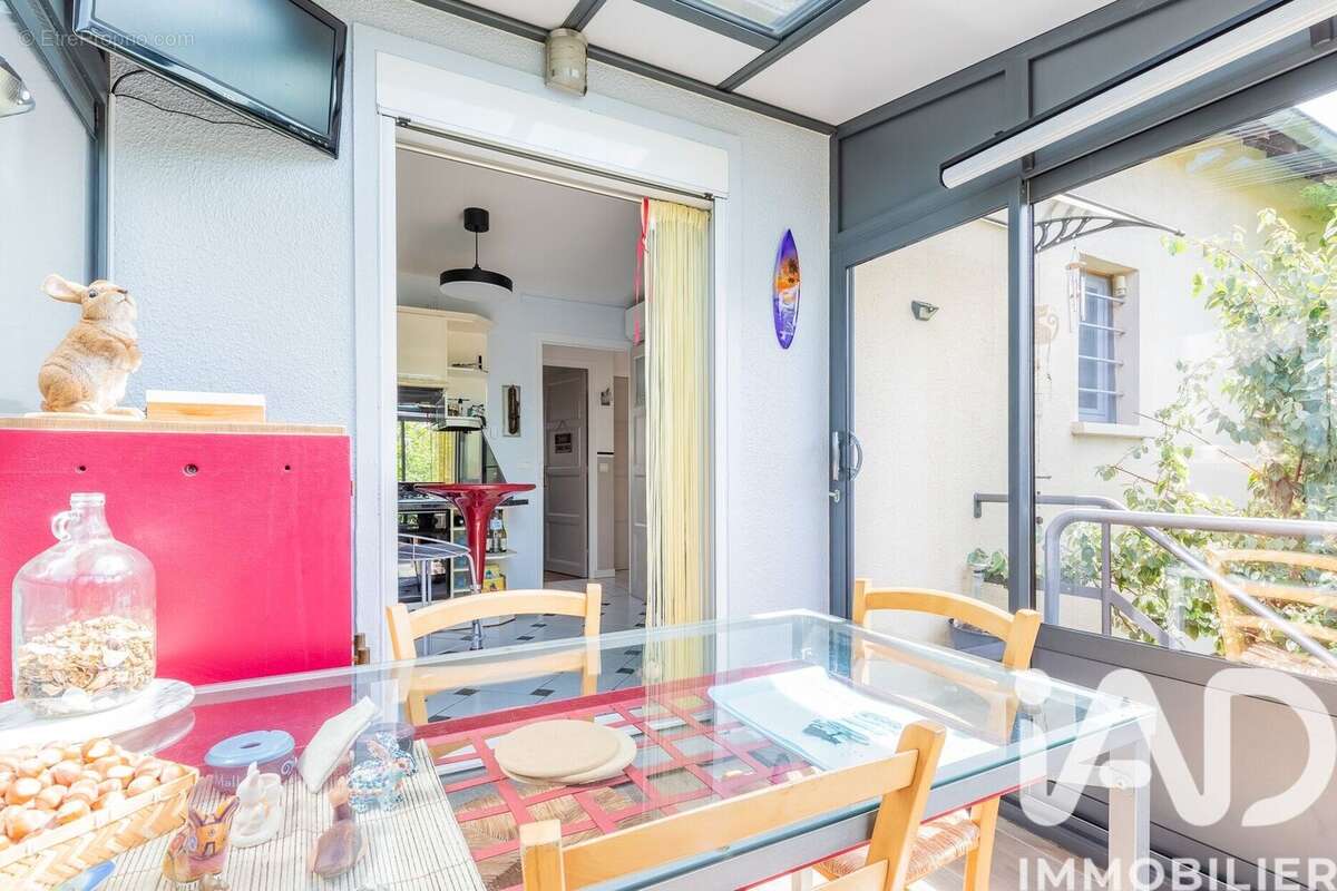 Maison 110 m² à Savigny-Sur-Orge  - photo 7