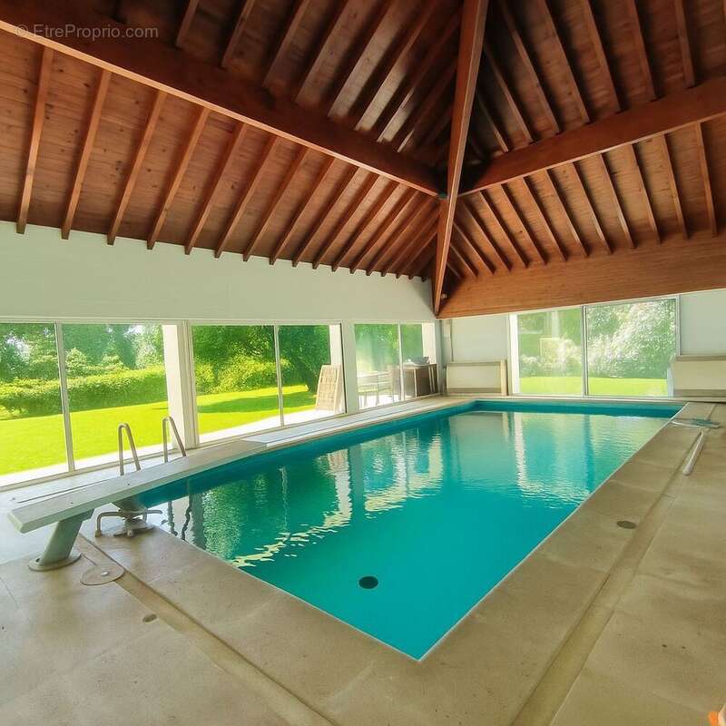 Maison à MONTLIGNON