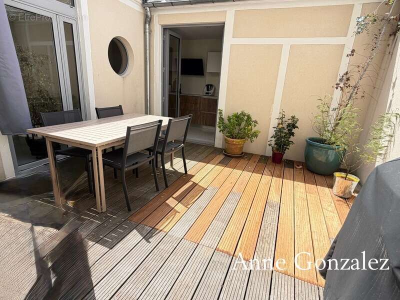 ORLEANS Carré OR, à vendre grande Maison Bourgeoise entièrement rénovée par Architecte d'intérieur avec patio intérieur et jacuz - photo 19