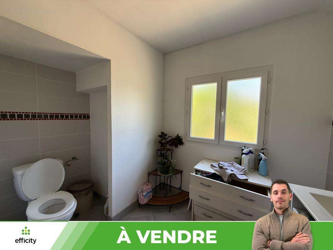 Maison à NANTEUIL-EN-VALLEE