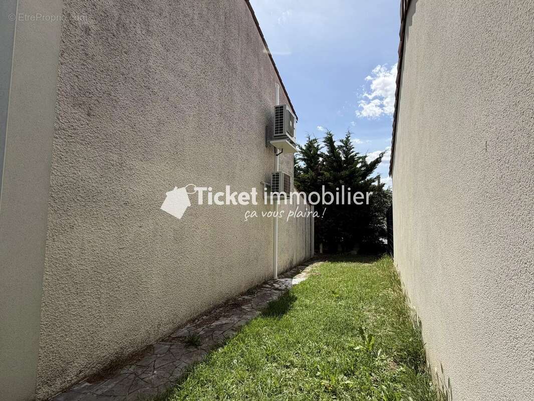 Maison à AUCAMVILLE