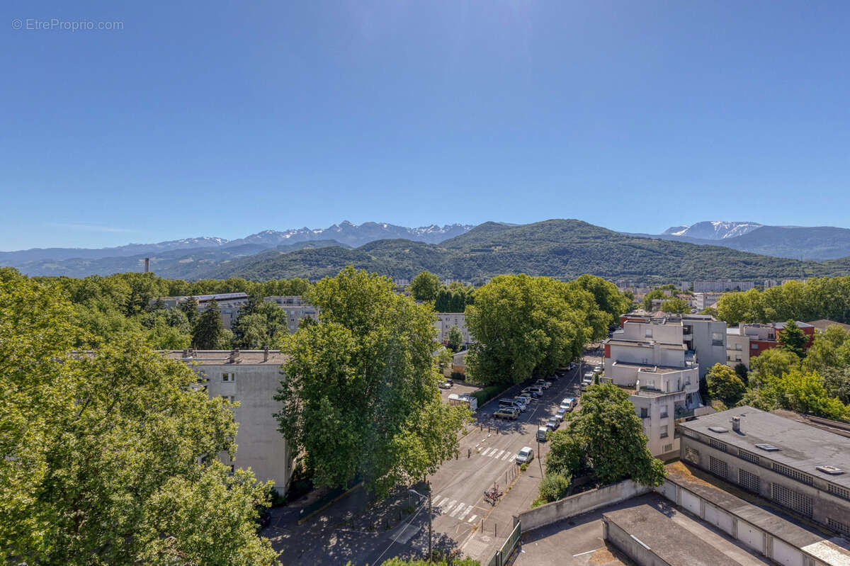 GRENOBLE MALHERBE : T3 55m2 vue massifs et cave en annexe - photo 6