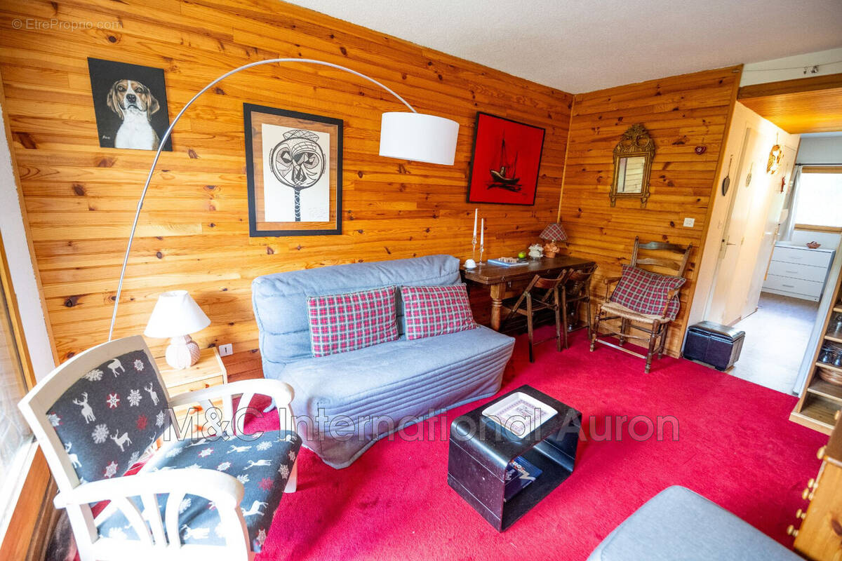 Appartement à SAINT-ETIENNE-DE-TINEE