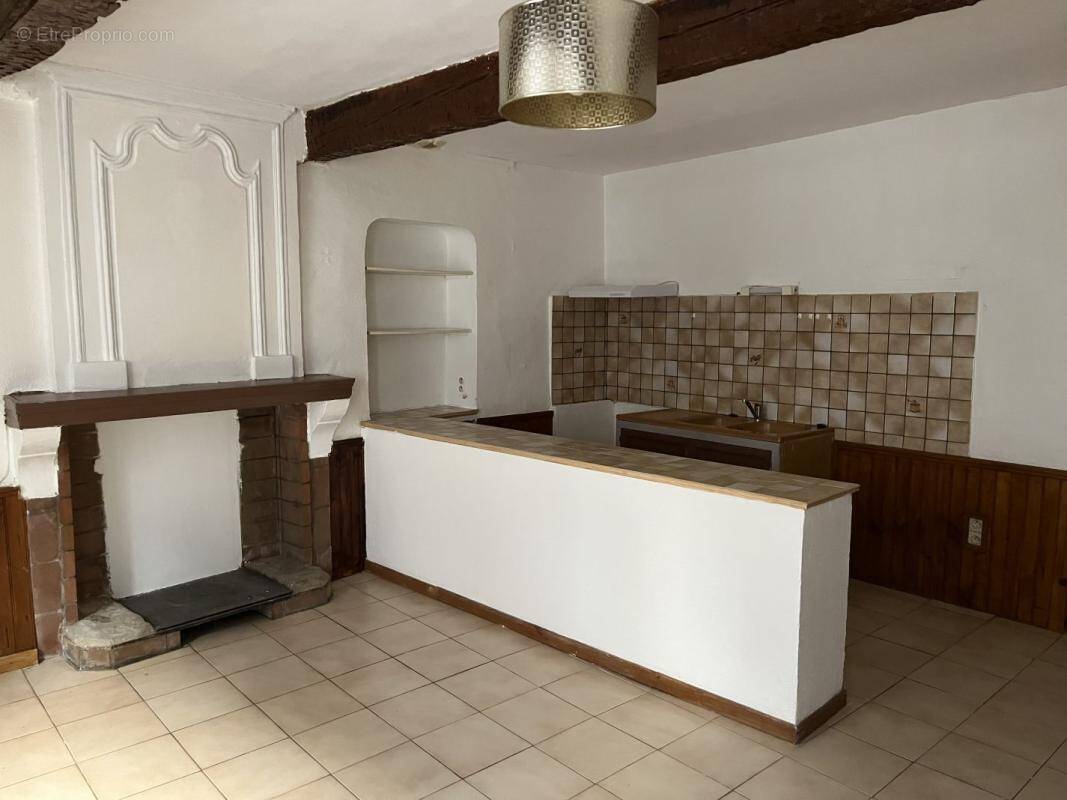 Maison à AZILLE