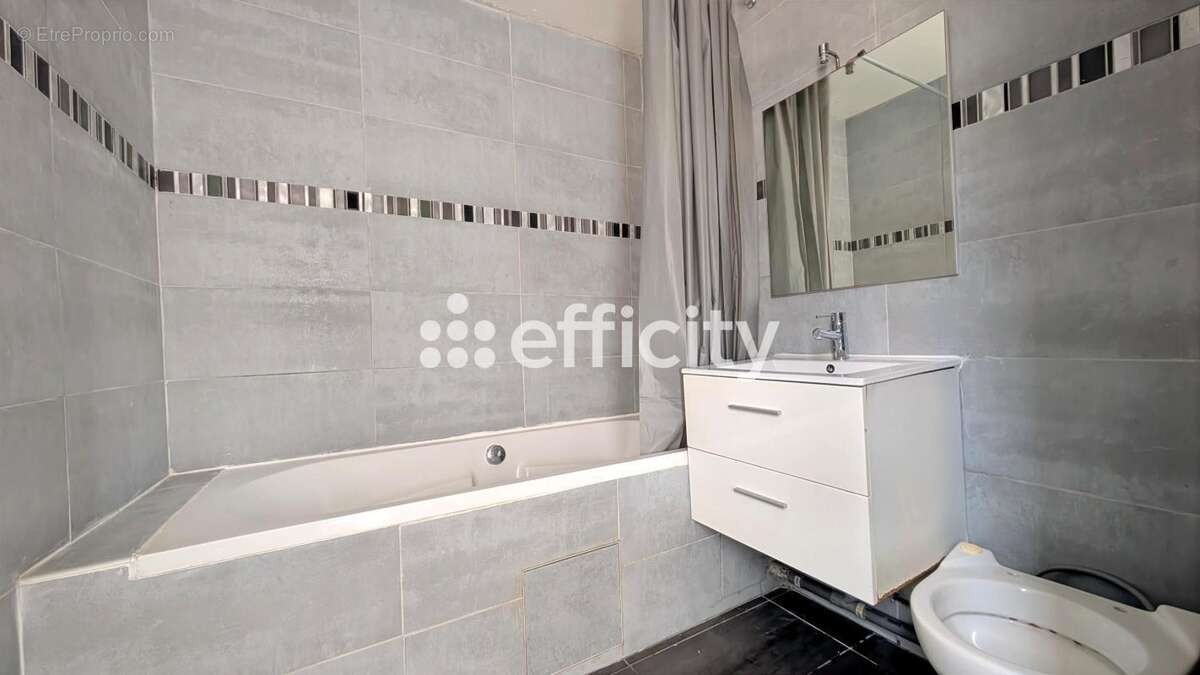 Appartement à TORCY