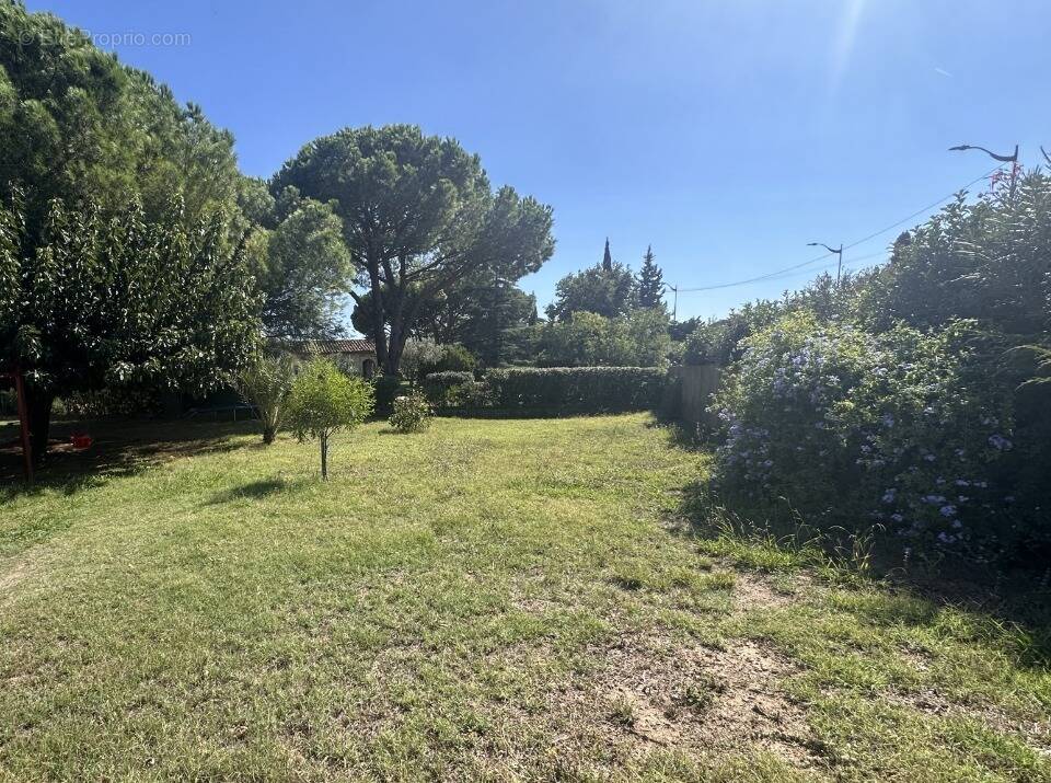 Terrain à FREJUS
