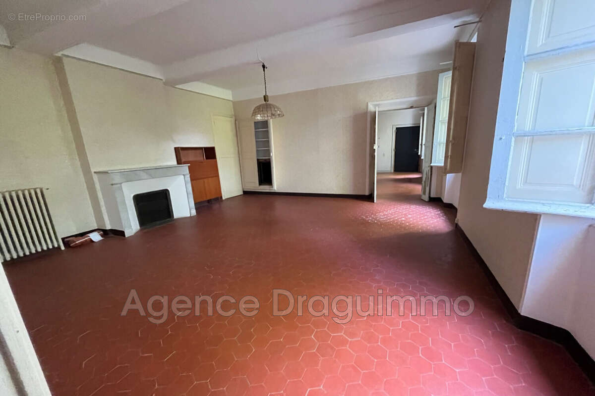 Appartement à DRAGUIGNAN