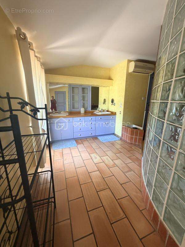 Maison à LE LUC